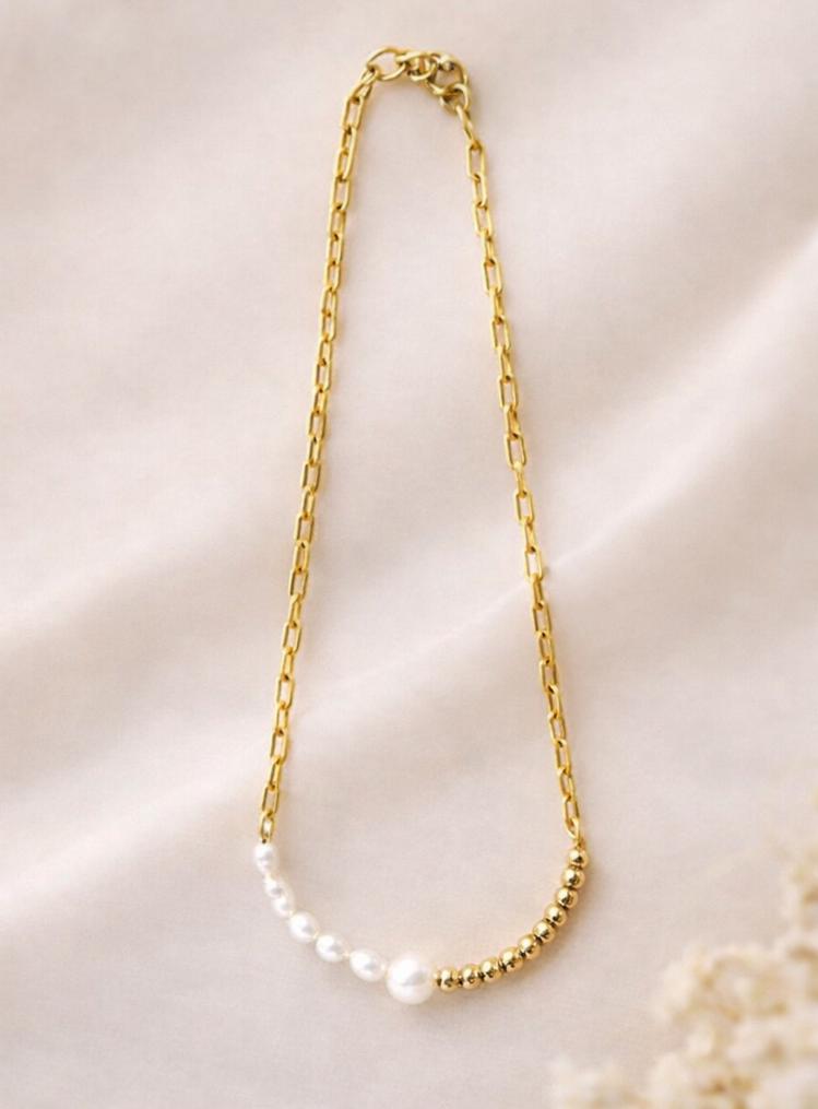 Freshwater Pearl Necklace: Gold or Silver Chain • Minimal Pearl Jewelry • Bridal Pearl Necklace • Everyday Elegant Necklace