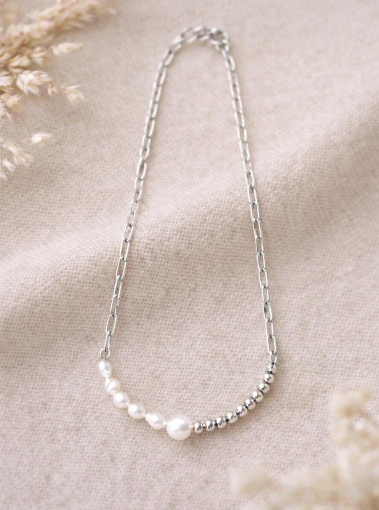 Freshwater Pearl Necklace: Gold or Silver Chain • Minimal Pearl Jewelry • Bridal Pearl Necklace • Everyday Elegant Necklace