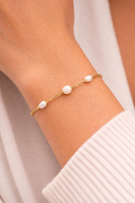 Freshwater Pearl Station Bracelet:  Gold or Silver • Minimal Pearl Bracelet • Dainty Anytime Jewelry • Gift for Her