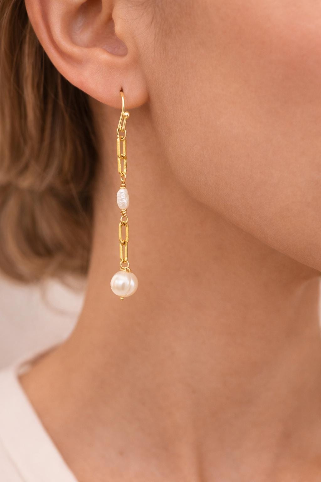 Freshwater Pearl Dangle Earrings: Gold Chain Drop Earrings • Elegant Minimal Jewelry • Brides, Bridesmaids • Gift for Her